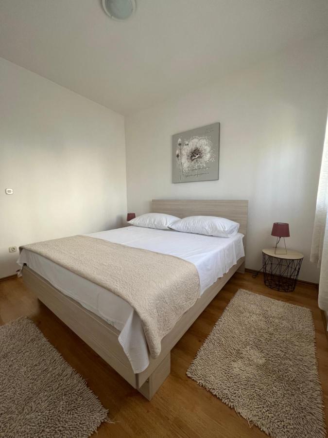 Apartman Burcul Sukošan Eksteriør billede